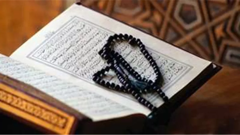حكم قراءة القرآن بدون وضوء.. جائز في هذه الحالة فقط