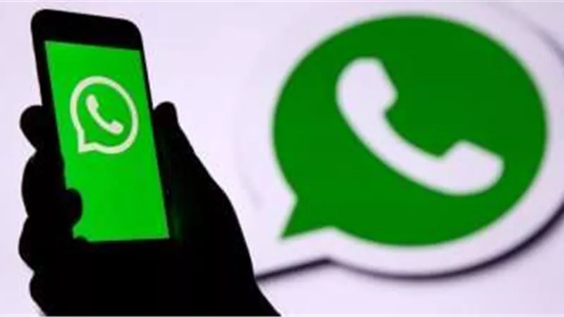 واتساب يختبر مزايا جديدة على أندرويد.. أيقونات بالذكاء الاصطناعي ووديجت تفاعلي