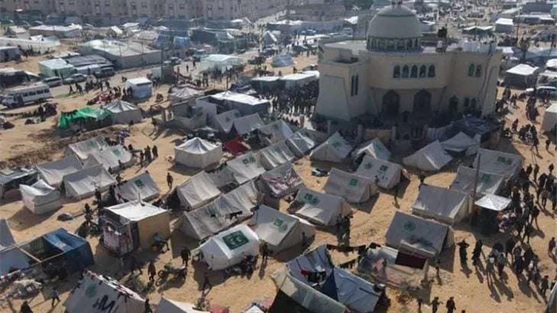 بلدية رفح: انقطاع الاتصالات في تل السلطان والفلسطينيون بدون دواء ولا غذاء ولا ماء