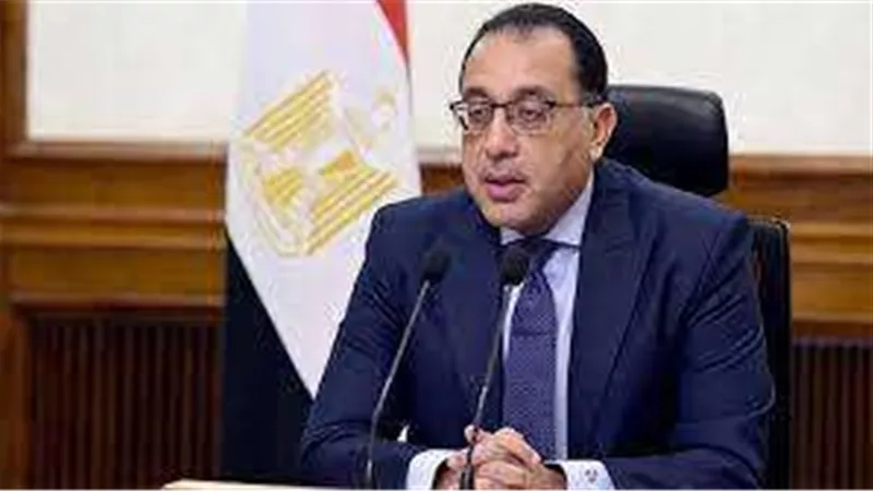 رئيس الوزراء يكشف تفاصيل برنامج لدعم الصادرات