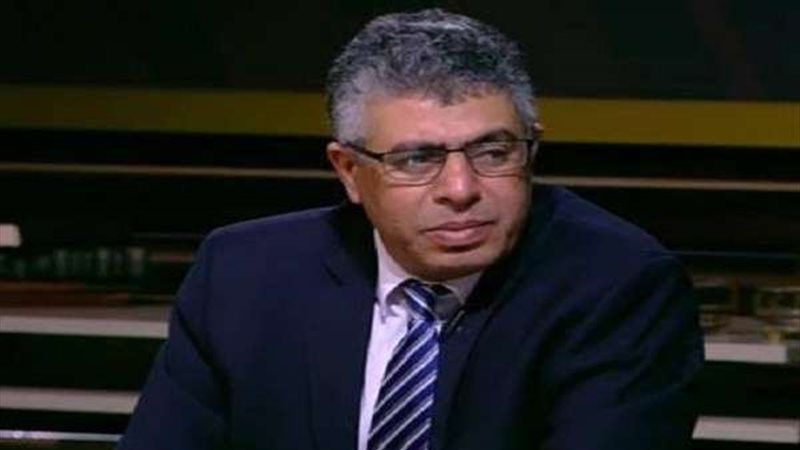 الكاتب الصحفى عماد