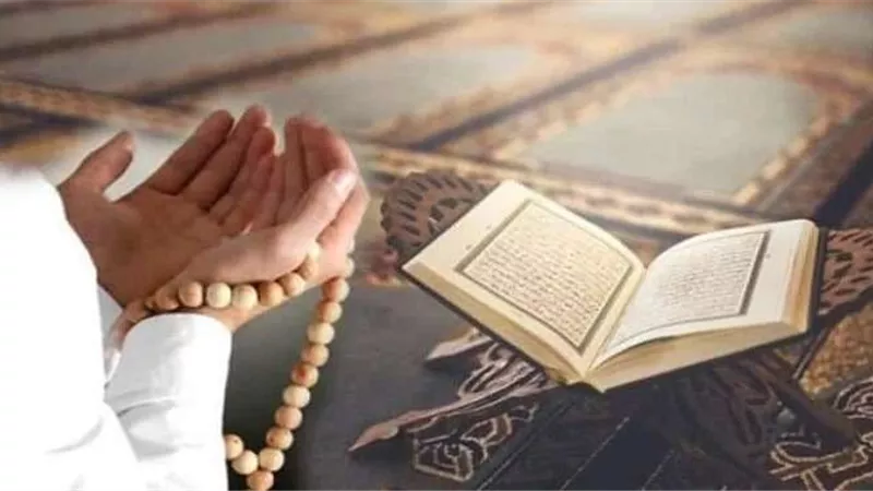 دعاء يوم الجمعة للمتوفي 2025.. اللهم نور قبره، واملأه بالأنوار واجعل الجنة مسكنه وموضعه
