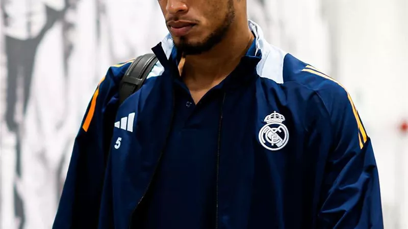 مودريتش يقود خط وسط ريال مدريد أمام فالنسيا