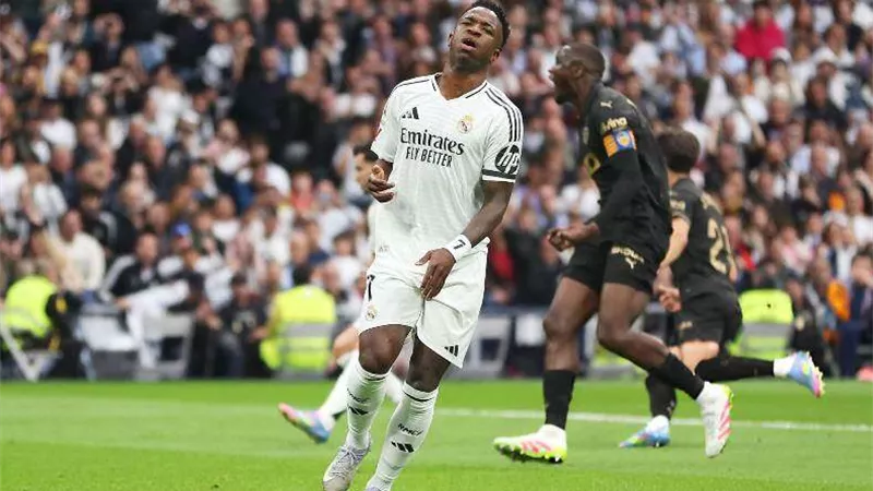 الدوري الإسباني.. فالنسيا يهزم ريال مدريد في عقر داره وأزمة للمرينجي