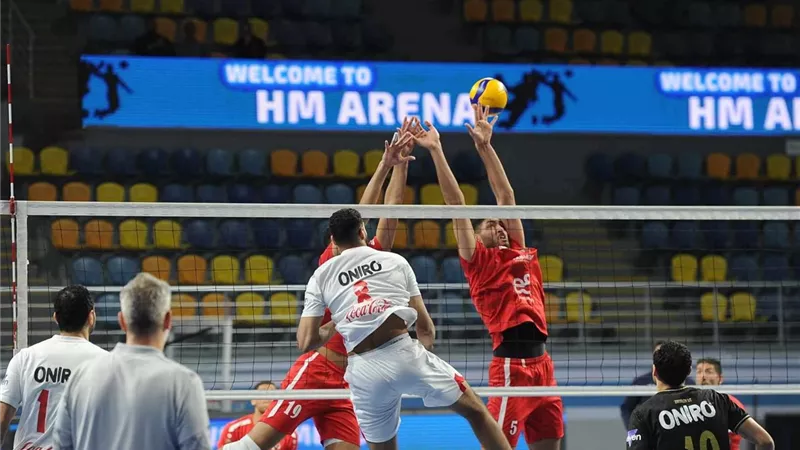 الأهلي يهزم الزمالك ويتوج بكأس مصر لرجال الكرة الطائرة