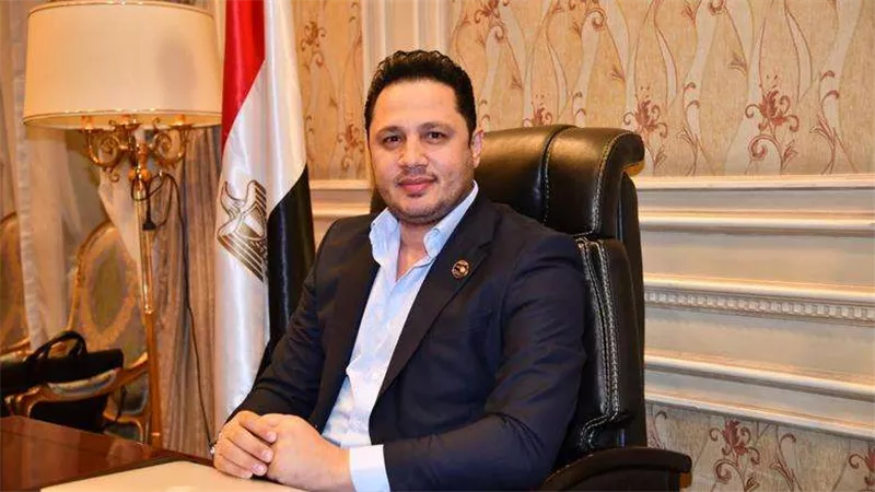 النائب سيد سمير: زيارة ماكرون تحمل رسائل سياسية مهمة في توقيت حساس