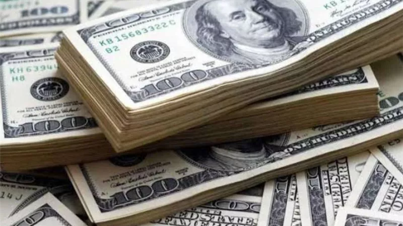 استقرار أسعار الدولار منتصف ثاني أيام العيد