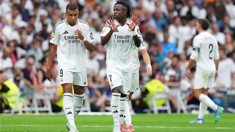 دوري أبطال أوروبا.. ثنائي ناري يقود تشكيل ريال مدريد المتوقع أمام آرسنال