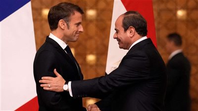 الصحف الفرنسية تُبرز النتائج المُثمرة لزيارة الرئيس الفرنسي إلى مصر