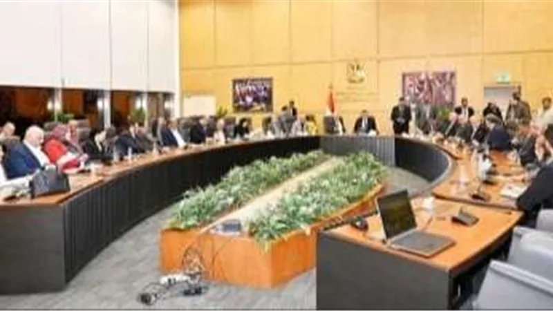 رئيس الوزراء يترأس الاجتماع الأسبوعي للحكومة لمتابعة الملفات الخدمية والاقتصادية