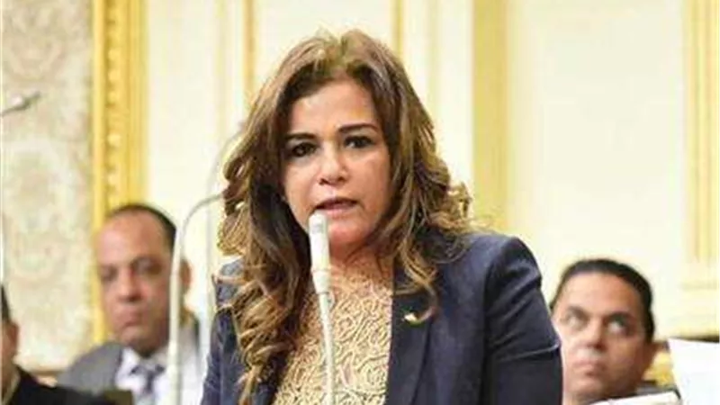 برلمانية: زيارة ماكرون للمناطق السياحية والأثرية بمصر دعاية مجانية يجب استغلالها