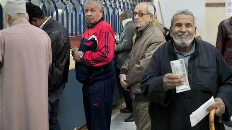 موعد صرف معاشات شهر مايو 2025.. هل تشمل الزيادة الجديدة الـ15%؟ | اعرف التفاصيل