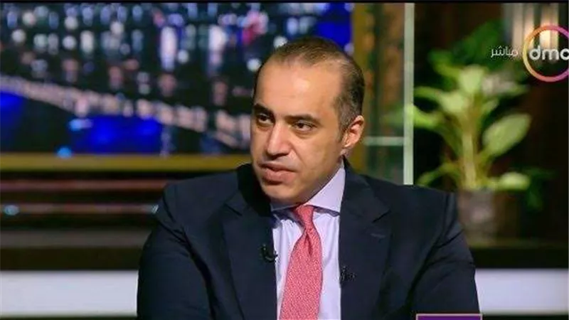 وزير الشئون النيابية والقانونية والتواصل السياسي يهنئ البابا تواضروس الثاني بابا الإسكندرية وبطريرك الكرازة المرقسية بمناسبة عيد القيامة المجيد
