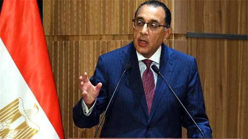 رئيس الوزراء يبدأ جولة تفقدية لمشروعات مدينة العلمين الجديدة