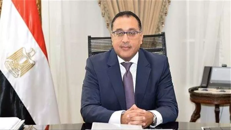 رئيس الوزراء يستقبل مسئولى  