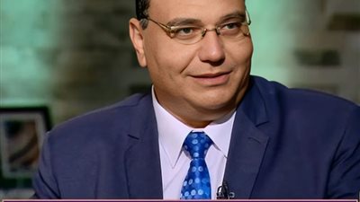 وليد هندي: «الاكتئاب المبتسم» يحتاج إلى قدر هائل من القوة النفسية لإخفاء الألم العميق