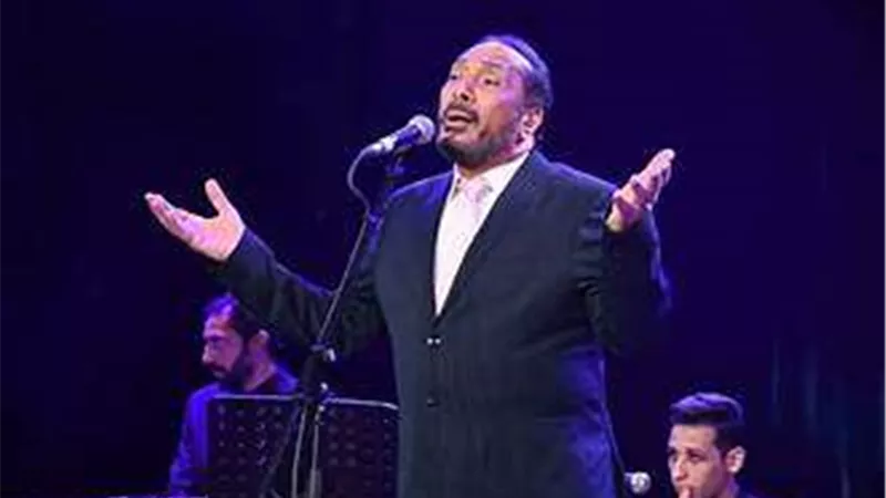 علي الحجار يطرب جمهوره في الساقية ويواصل تألقه في 