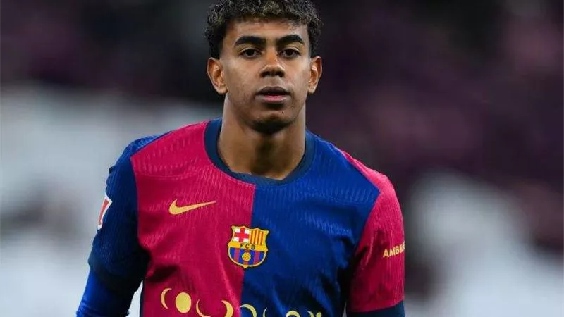 الدوري الإسباني.. لامين يامال يقود التشكيل المتوقع لهجوم برشلونة أمام ريال مايوركا