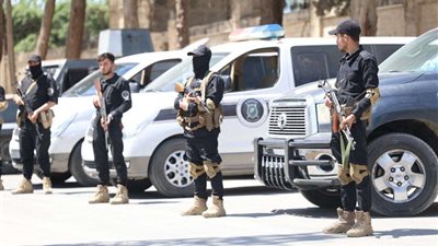بعد مصرع عشرات المسلحين.. زعيم الدروز بسوريا يطالب بتدخل أجنبي لوقف العنف