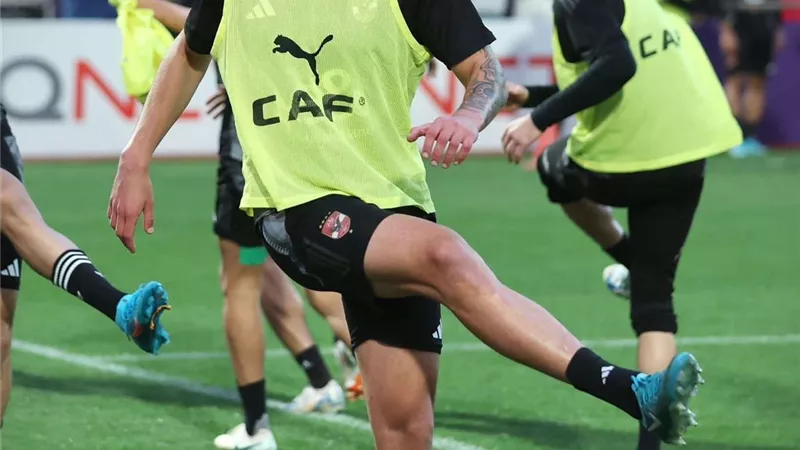 جراديشار في الهجوم.. تعرف على التشكيل المتوقع للنادي الأهلي في إياب نصف النهائي