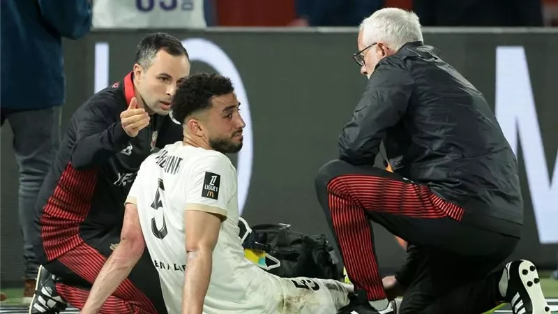 مدرب نيس يثير الشكوك حول إصابة محمد عبد المنعم بقطع في الرباط الصليبي