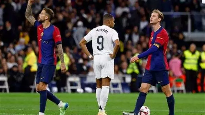 كلاسيكو الأرض.. برشلونة يتقدم على ريال مدريد بهدف نظيف في الشوط الأول