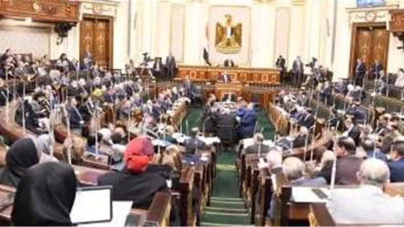 النواب يحيل قرار جمهوري بالموافقة على اتفاقية الخدمات الجوية المنتظمة مع سلطنة عمان للجنة التشريعية