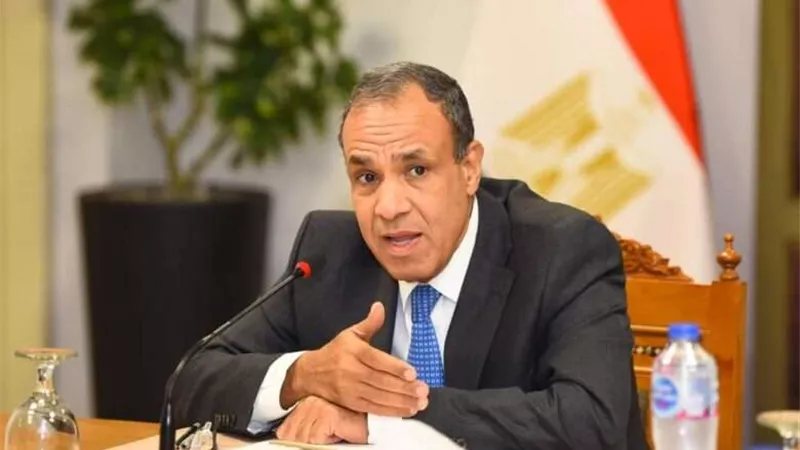 خلال اتصال هاتفي مع مباي.. وزير الخارجية يؤكّد دعم مصر للأشقاء في جزر القمر