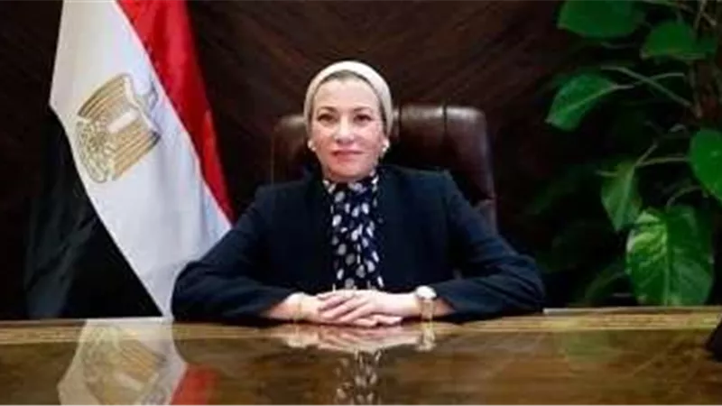 وزيرة البيئة تحذر من تدهور جودة الهواء بسبب الرياح المثيرة للرمال