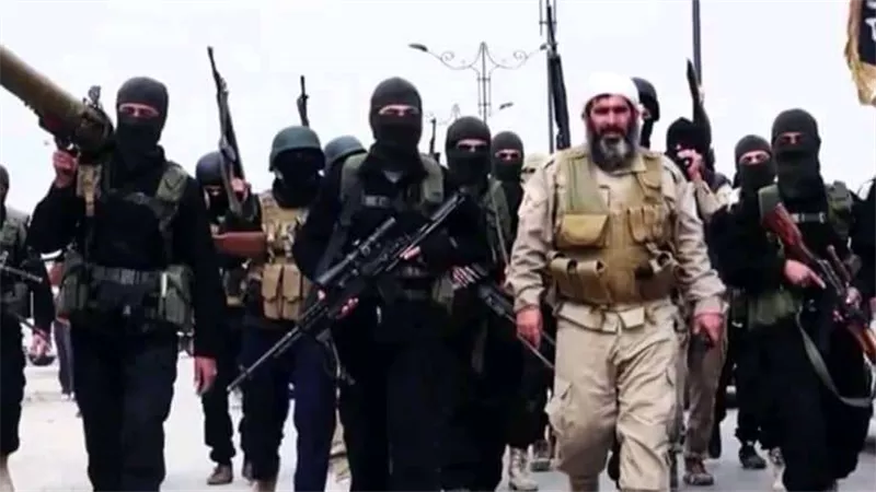 سوريا تشتعل من جديد.. اشتباكات في مدينة جرمانا أسفرت عن مقتـ ـل 6 أشخاص وإصابة 15 آخرين