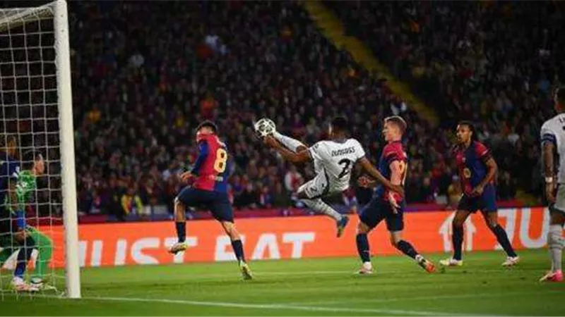في مباراة مثيرة وممتعة.. برشلونة يتعادل مع إنتر ميلان بدوري أبطال أوروبا