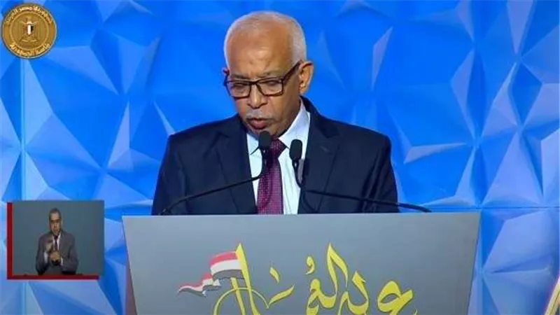 اتحاد عمال مصر يشيد بالطفرة التنموية في عهد الرئيس السيسي