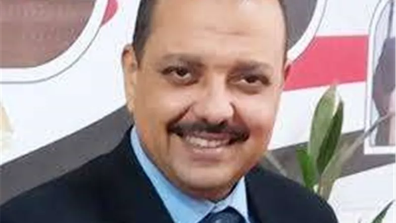 بعد إقرار قانون العمل الجديد.. رئيس النقابة العاملين: عمال مصر يجددون العهد والوعد ببذل المزيد