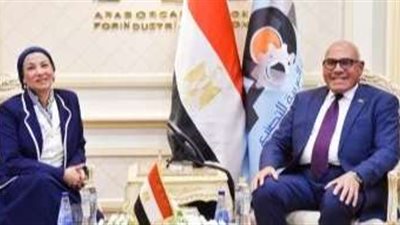 توقيع عقود واتفاقيات بين الهيئة العربية للتصنيع ووزارة البيئة