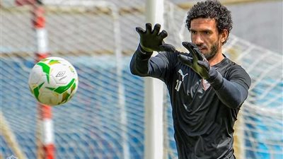 بعد خضوعه للتحقيق.. محمد عواد يشارك في مران الزمالك