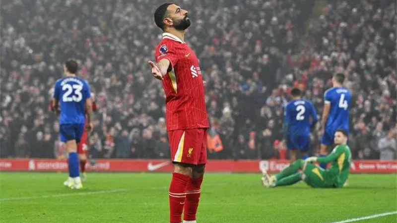 قمة الدوري الإنجليزي.. صلاح يقود هجوم ليفربول أمام تشيلسي