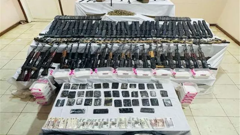 الداخلية تداهم أوكار الكيف بأسيوط ومصرع 5 عناصر إجرامية وضبط مخدرات وأسلحة
