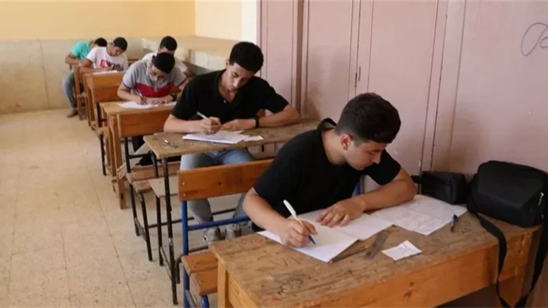 تحضيرات مكثفة في المدارس استعدادًا لبدء امتحانات نهاية العام الدراسي