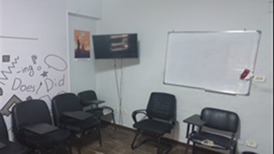 ضبط كيانين تعليميين وهميين بالقاهرة للنصب على المواطنين بشهادات مزيفة