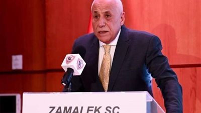 بعد تعرضه لوعكة صحية.. حسين لبيب يغادر إلى فرنسا لإجراء فحوصات طبية