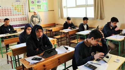غدًا.. بدء امتحانات الصف الأول الثانوي بالقاهرة والجيزة| اعرف الجدول