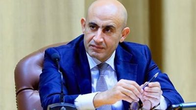 وزير التربية والتعليم يوجه بإعداد دراسة ميدانية لتطوير أداء مديري المدارس 