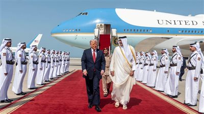 رئيس وزراء قطر: طائرة دونالد ترامب هدية وليست رشوة
