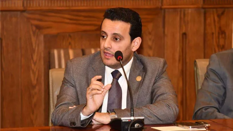 خاص.. برلماني: مصر تعمل على توحيد الأمة العربية حول القضية الفلسطينية من خلال القمم العربية
