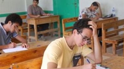 تسريب أسئلة امتحان مادة العلوم المتكاملة للصف الأول الثانوى بالقاهرة علي جروبات الغش
