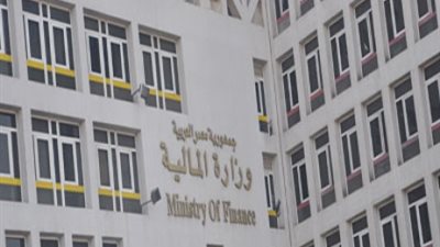 قبل عيد الفطر.. المالية تبدأ صرف مرتبات مارس 2026