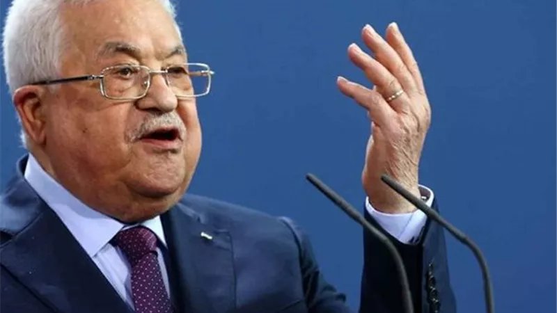 الرئيس الفلسطيني: مع قطر ضد العدوان.. ومصر مفتاح الهدنة