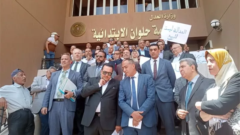 القصة الكاملة لـ«فض اعتصام محامي حلوان».. تحقيق عاجل في واقعة الاعتداء