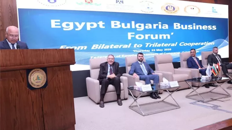 كامل الوزير يكشف عن استثمار تريليوني جنيه في تطوير البنية التحتية للنقل