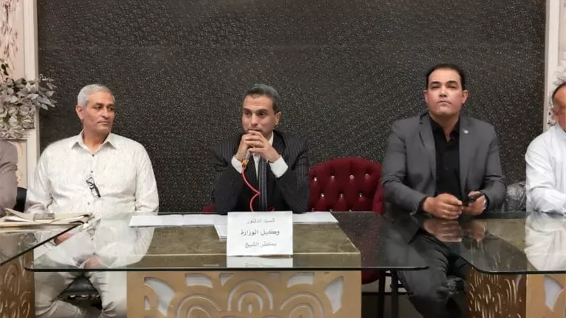 وكيل تعليم كفر الشيخ يجتمع برؤساء لجان الإعدادية بدسوق استعدادًا للامتحانات